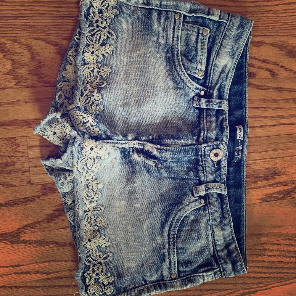 Levi youth shorty shorts